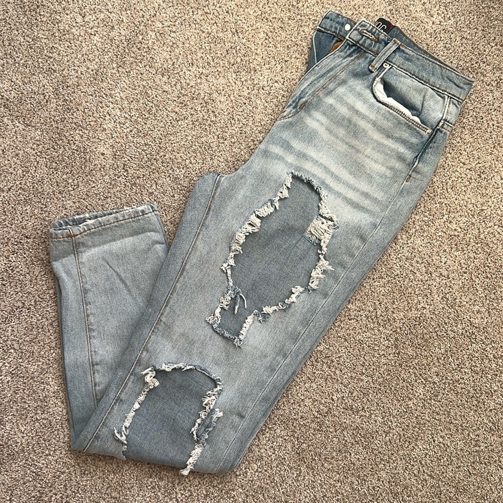 BDH Urban Outfitters Mom High Rise Jeans